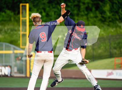 Thumbnail 3 in St. Henry vs Highlands (Ninth Region Semifinal) photogallery.