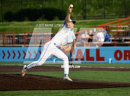 Thumbnail 2 in St. Henry vs Highlands (Ninth Region Semifinal) photogallery.