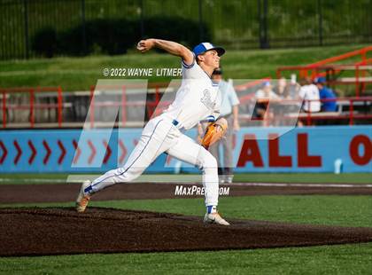 Thumbnail 1 in St. Henry vs Highlands (Ninth Region Semifinal) photogallery.