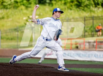 Thumbnail 1 in St. Henry vs Highlands (Ninth Region Semifinal) photogallery.