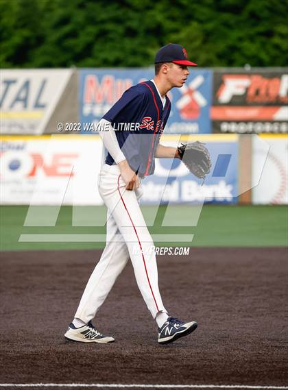 Thumbnail 1 in St. Henry vs Highlands (Ninth Region Semifinal) photogallery.