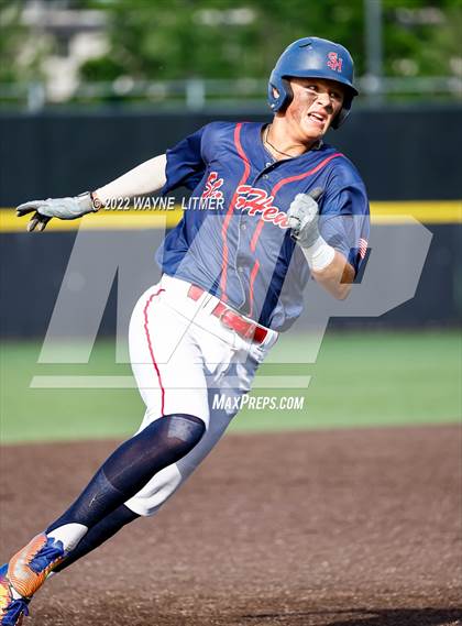 Thumbnail 1 in St. Henry vs Highlands (Ninth Region Semifinal) photogallery.