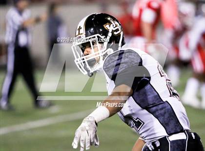 Thumbnail 1 in JSerra Catholic vs. Mater Dei photogallery.