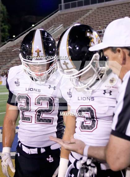Thumbnail 2 in JSerra Catholic vs. Mater Dei photogallery.