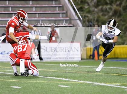 Thumbnail 1 in JSerra Catholic vs. Mater Dei photogallery.