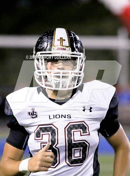 Thumbnail 3 in JSerra Catholic vs. Mater Dei photogallery.