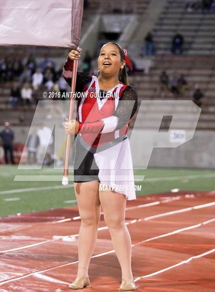 Thumbnail 2 in JSerra Catholic vs. Mater Dei photogallery.