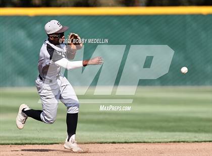 Thumbnail 1 in Stockdale @ Buchanan (CIF Central Section D1 Semifinal) photogallery.