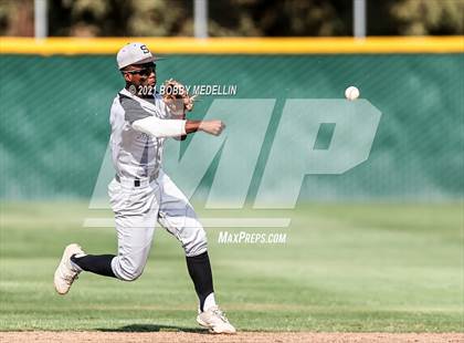 Thumbnail 1 in Stockdale @ Buchanan (CIF Central Section D1 Semifinal) photogallery.