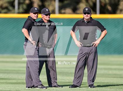 Thumbnail 3 in Stockdale @ Buchanan (CIF Central Section D1 Semifinal) photogallery.