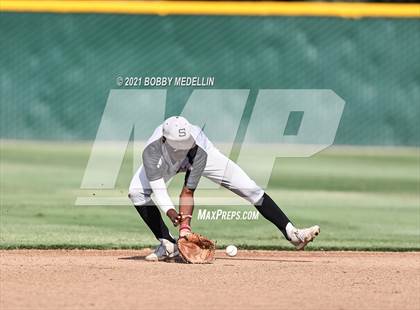 Thumbnail 1 in Stockdale @ Buchanan (CIF Central Section D1 Semifinal) photogallery.