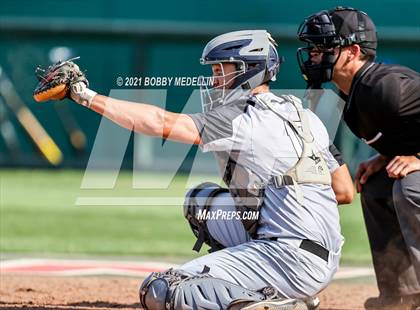 Thumbnail 3 in Stockdale @ Buchanan (CIF Central Section D1 Semifinal) photogallery.