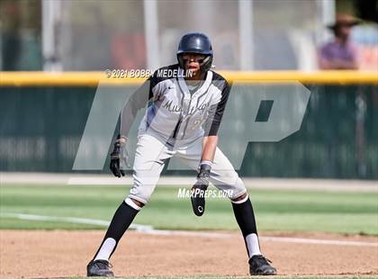Thumbnail 3 in Stockdale @ Buchanan (CIF Central Section D1 Semifinal) photogallery.