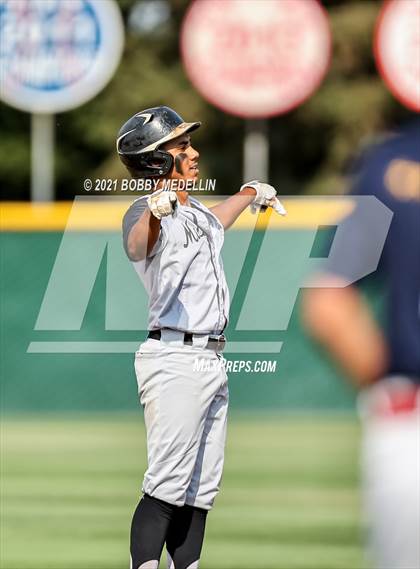 Thumbnail 3 in Stockdale @ Buchanan (CIF Central Section D1 Semifinal) photogallery.