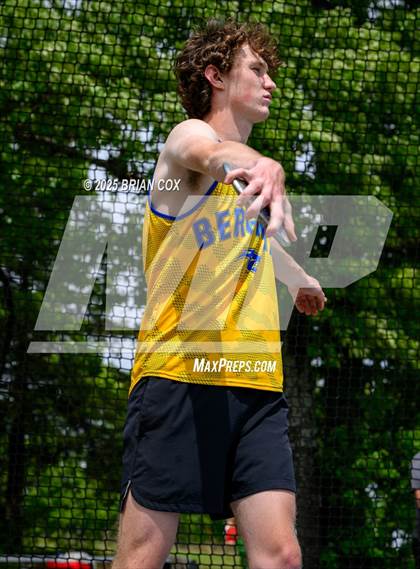 Thumbnail 3 in 3A District Track Meet @ Mountain Home photogallery.