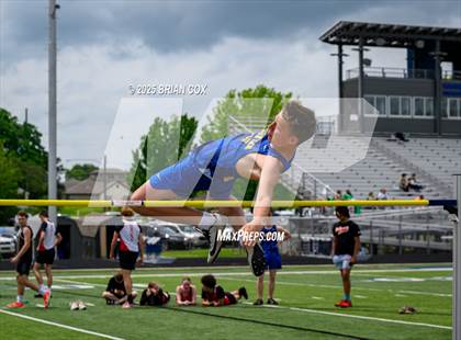 Thumbnail 2 in 3A District Track Meet @ Mountain Home photogallery.