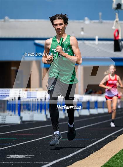 Thumbnail 3 in 3A District Track Meet @ Mountain Home photogallery.