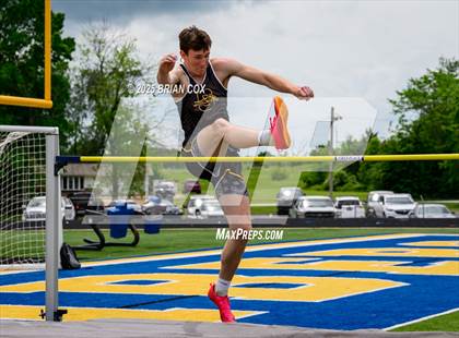 Thumbnail 1 in 3A District Track Meet @ Mountain Home photogallery.