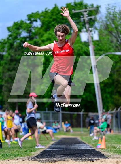 Thumbnail 1 in 3A District Track Meet @ Mountain Home photogallery.