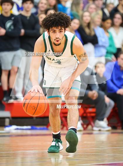 Thumbnail 3 in Utica Eisenhower vs Lake Orion (MHSAA District Semifinal) photogallery.
