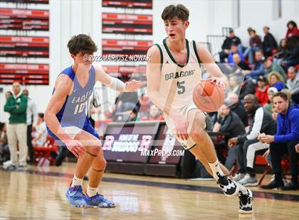 Thumbnail 2 in Utica Eisenhower vs Lake Orion (MHSAA District Semifinal) photogallery.