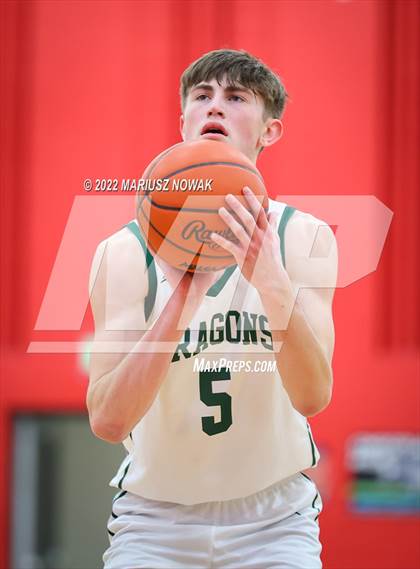 Thumbnail 1 in Utica Eisenhower vs Lake Orion (MHSAA District Semifinal) photogallery.