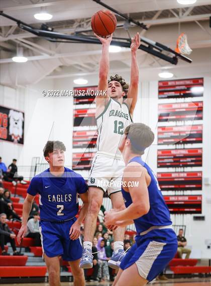 Thumbnail 3 in Utica Eisenhower vs Lake Orion (MHSAA District Semifinal) photogallery.