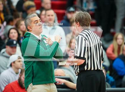 Thumbnail 1 in Utica Eisenhower vs Lake Orion (MHSAA District Semifinal) photogallery.