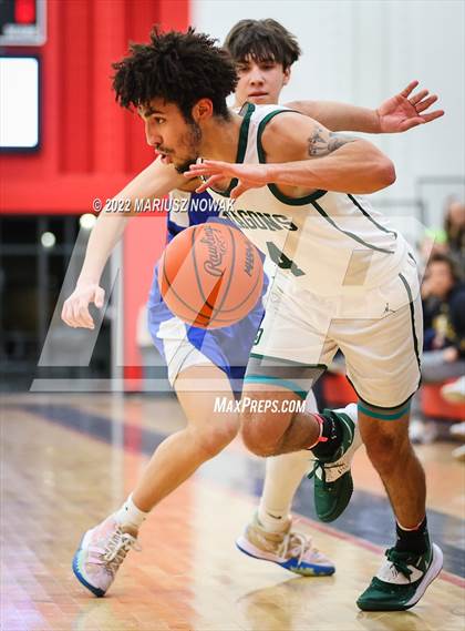 Thumbnail 2 in Utica Eisenhower vs Lake Orion (MHSAA District Semifinal) photogallery.