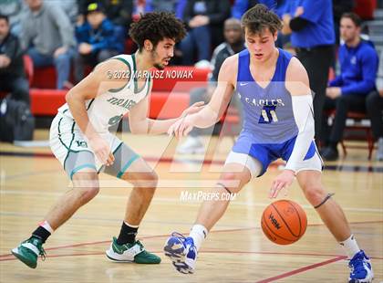 Thumbnail 3 in Utica Eisenhower vs Lake Orion (MHSAA District Semifinal) photogallery.
