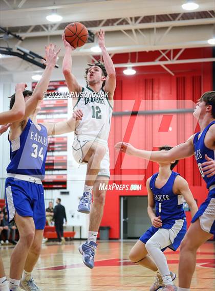 Thumbnail 2 in Utica Eisenhower vs Lake Orion (MHSAA District Semifinal) photogallery.