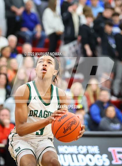 Thumbnail 1 in Utica Eisenhower vs Lake Orion (MHSAA District Semifinal) photogallery.
