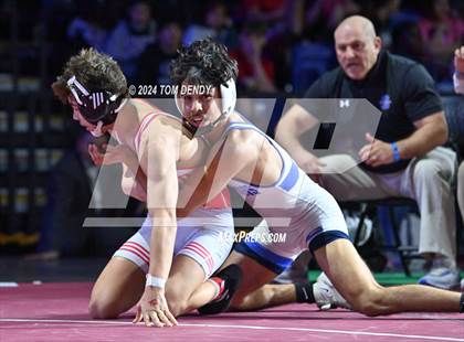 Thumbnail 3 in UIL 5A Championship Finals 106-144lb photogallery.
