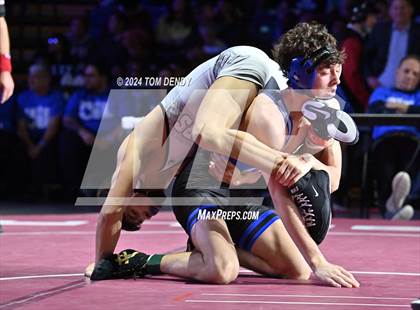 Thumbnail 3 in UIL 5A Championship Finals 106-144lb photogallery.