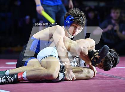 Thumbnail 1 in UIL 5A Championship Finals 106-144lb photogallery.