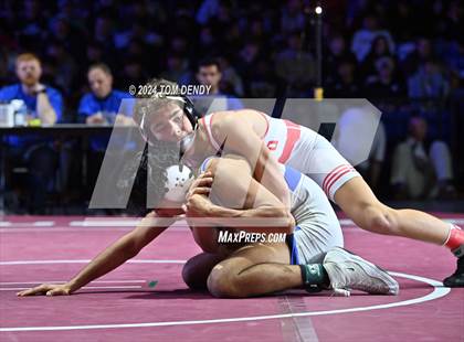 Thumbnail 2 in UIL 5A Championship Finals 106-144lb photogallery.