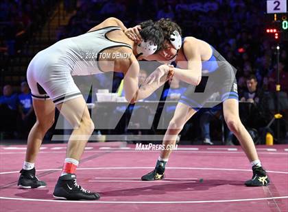 Thumbnail 1 in UIL 5A Championship Finals 106-144lb photogallery.