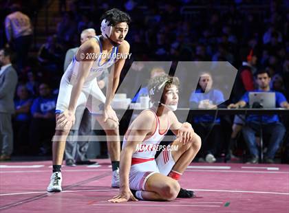 Thumbnail 1 in UIL 5A Championship Finals 106-144lb photogallery.