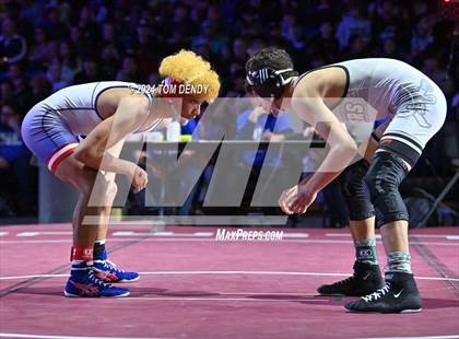 Thumbnail 1 in UIL 5A Championship Finals 106-144lb photogallery.