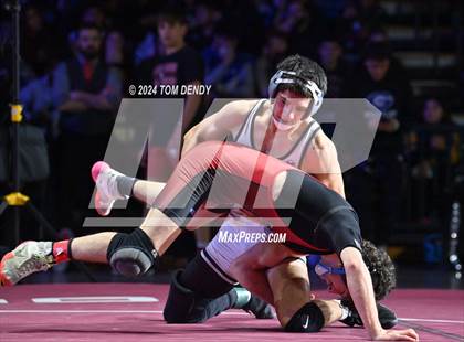 Thumbnail 3 in UIL 5A Championship Finals 106-144lb photogallery.