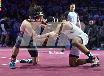Thumbnail 3 in UIL 5A Championship Finals 106-144lb photogallery.