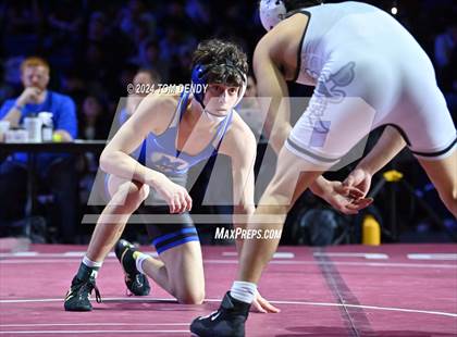 Thumbnail 3 in UIL 5A Championship Finals 106-144lb photogallery.