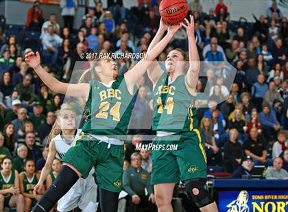 Thumbnail 2 in Red Bank Catholic vs. Manasquan (NJSIAA Tournement of Champions Semifinal) photogallery.