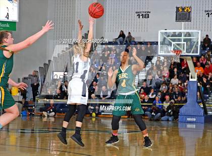 Thumbnail 1 in Red Bank Catholic vs. Manasquan (NJSIAA Tournement of Champions Semifinal) photogallery.