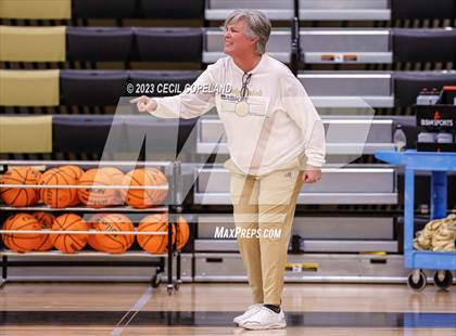 Thumbnail 2 in Sprayberry vs. Hiram (1st Annual Sprayberry Thanksgiving Classic Final) photogallery.