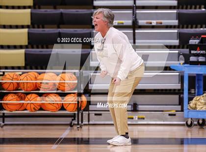 Thumbnail 1 in Sprayberry vs. Hiram (1st Annual Sprayberry Thanksgiving Classic Final) photogallery.