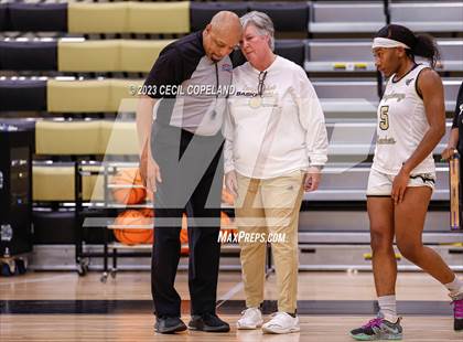 Thumbnail 3 in Sprayberry vs. Hiram (1st Annual Sprayberry Thanksgiving Classic Final) photogallery.