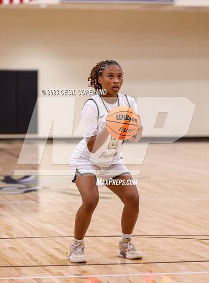 Thumbnail 1 in Sprayberry vs. Hiram (1st Annual Sprayberry Thanksgiving Classic Final) photogallery.