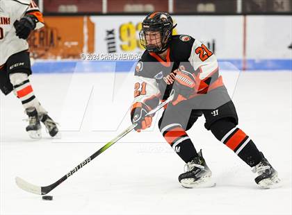 Thumbnail 2 in Brother Rice @ Houghton photogallery.