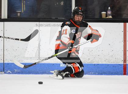 Thumbnail 1 in Brother Rice @ Houghton photogallery.